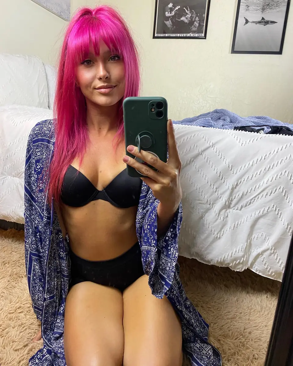 BAILEY escort in Dubai