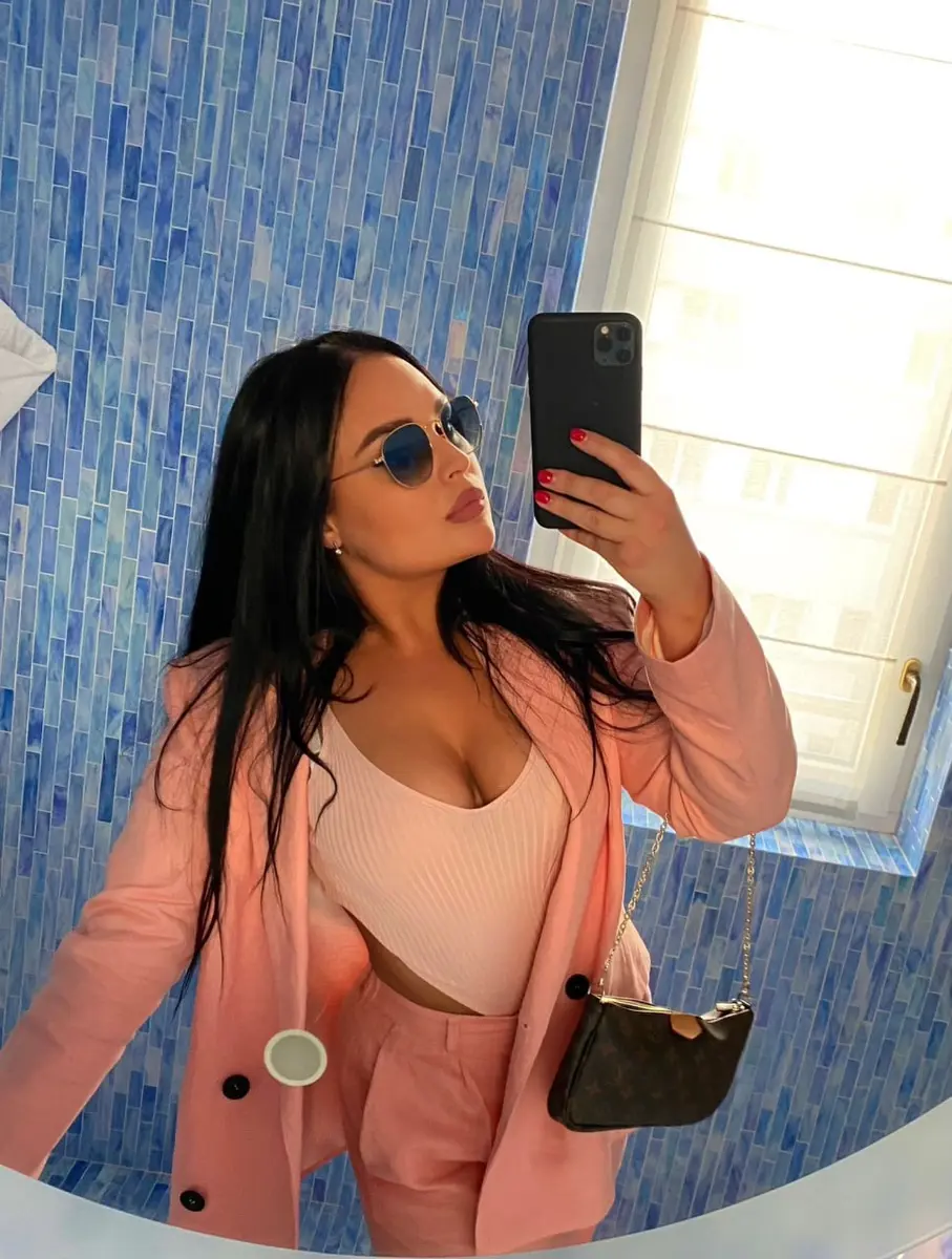 Agatha escort in Moscow