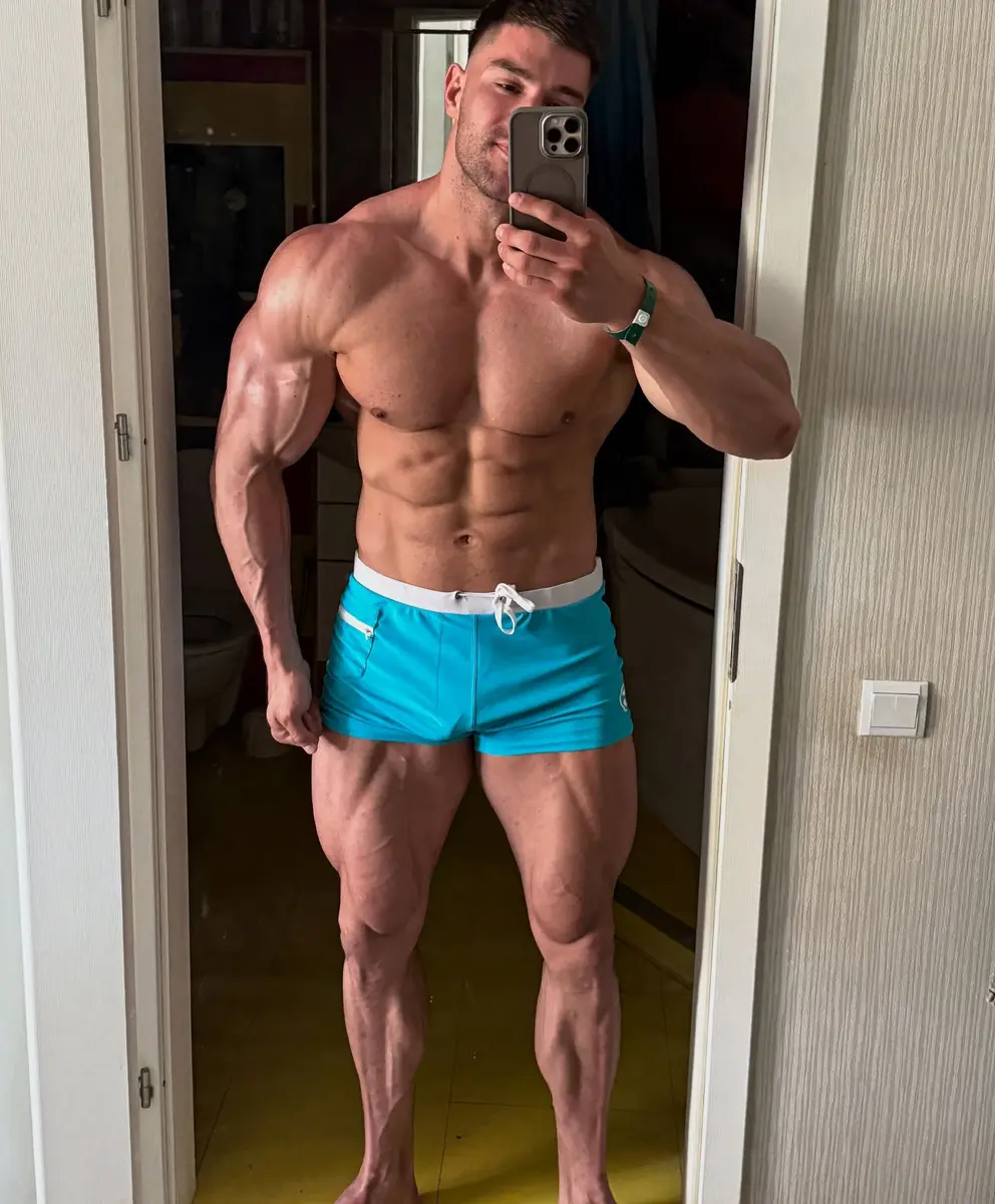 Alex escort in Dubai