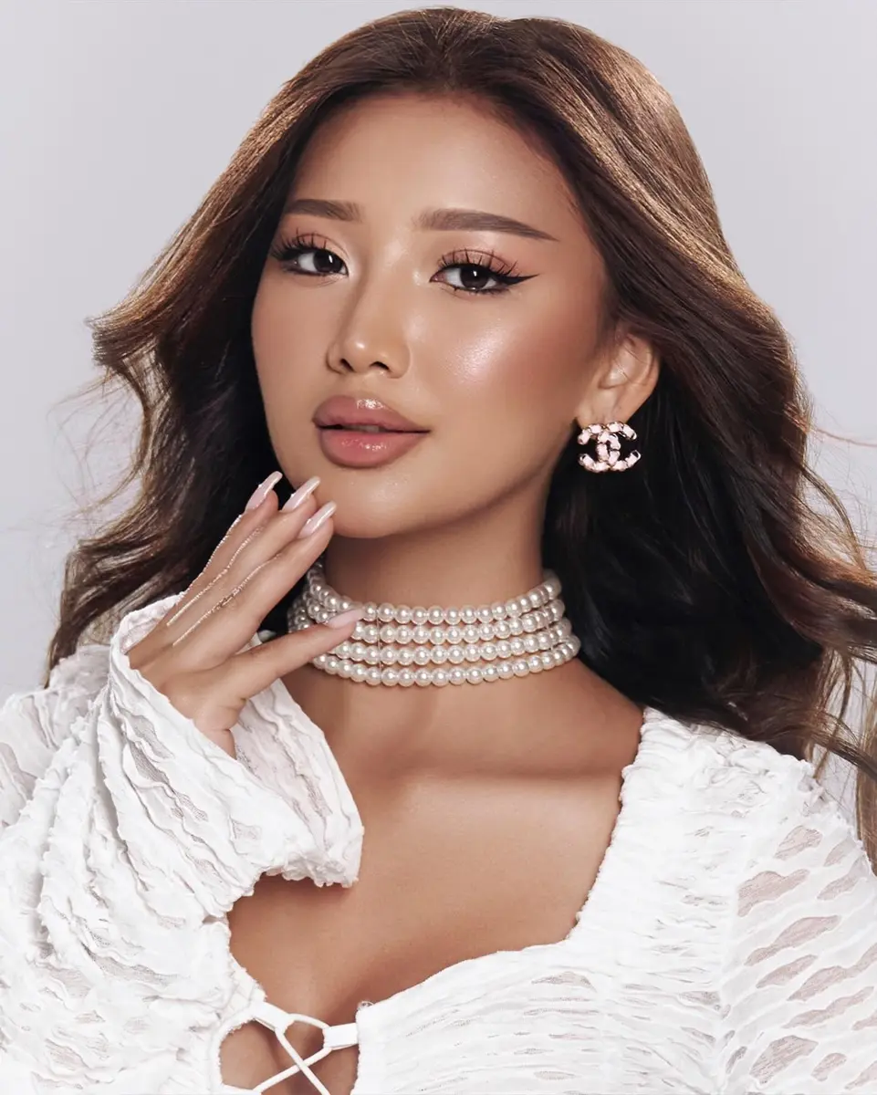 Alsu escort in Astana