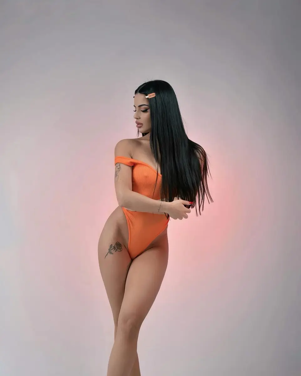 Anna escort in Dubai