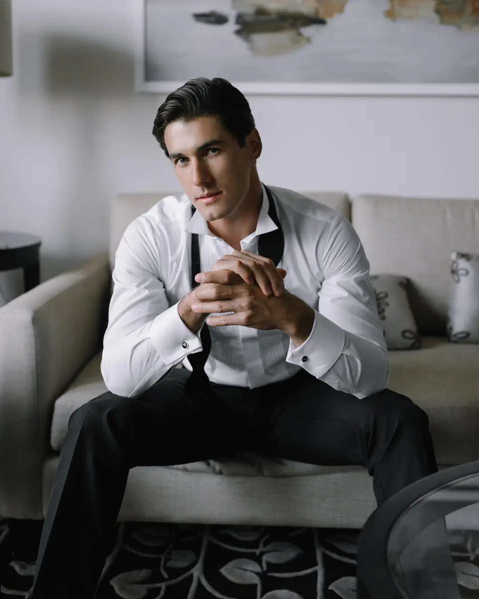 Aron escort in Dubai