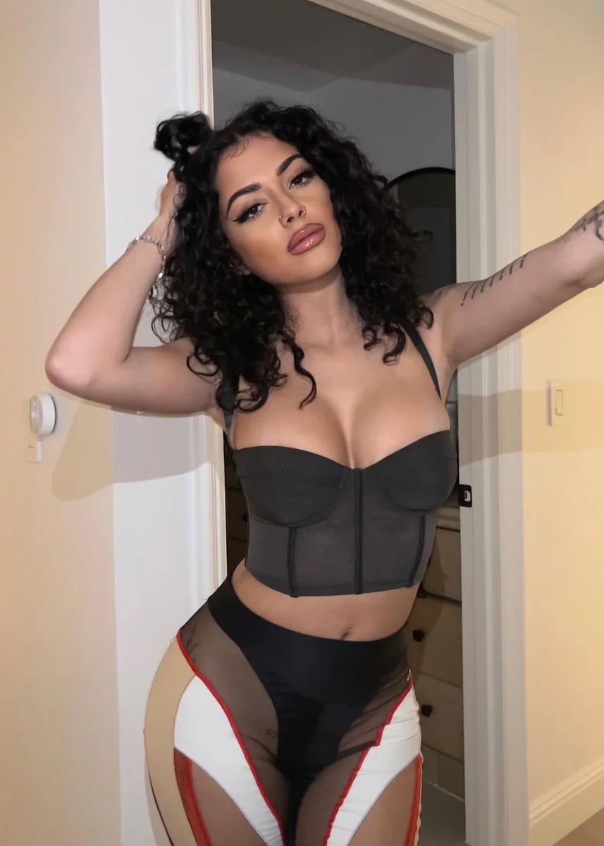 Dayana escort in Dubai