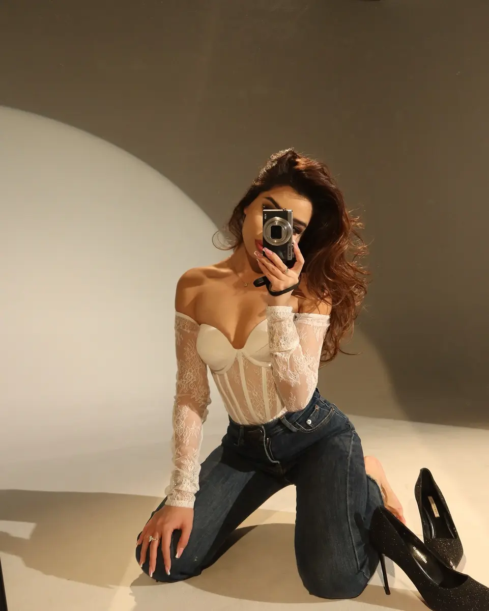 Dina escort in Astana
