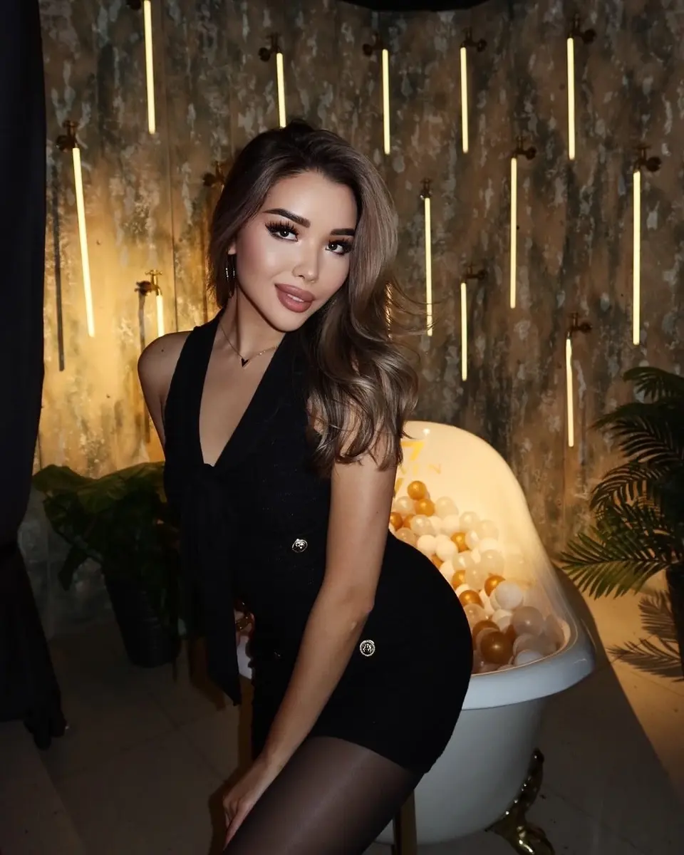 Dina escort in Astana