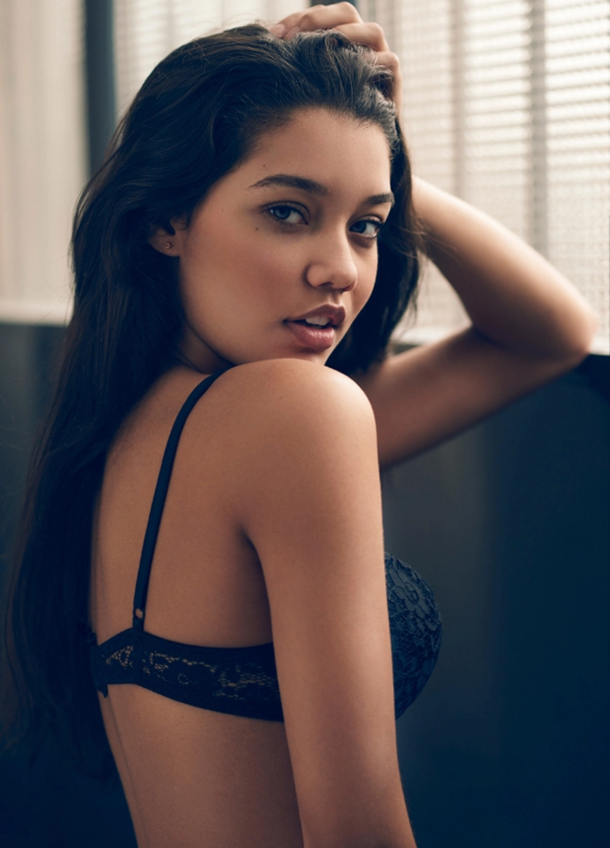 Eleanor escort in Dubai