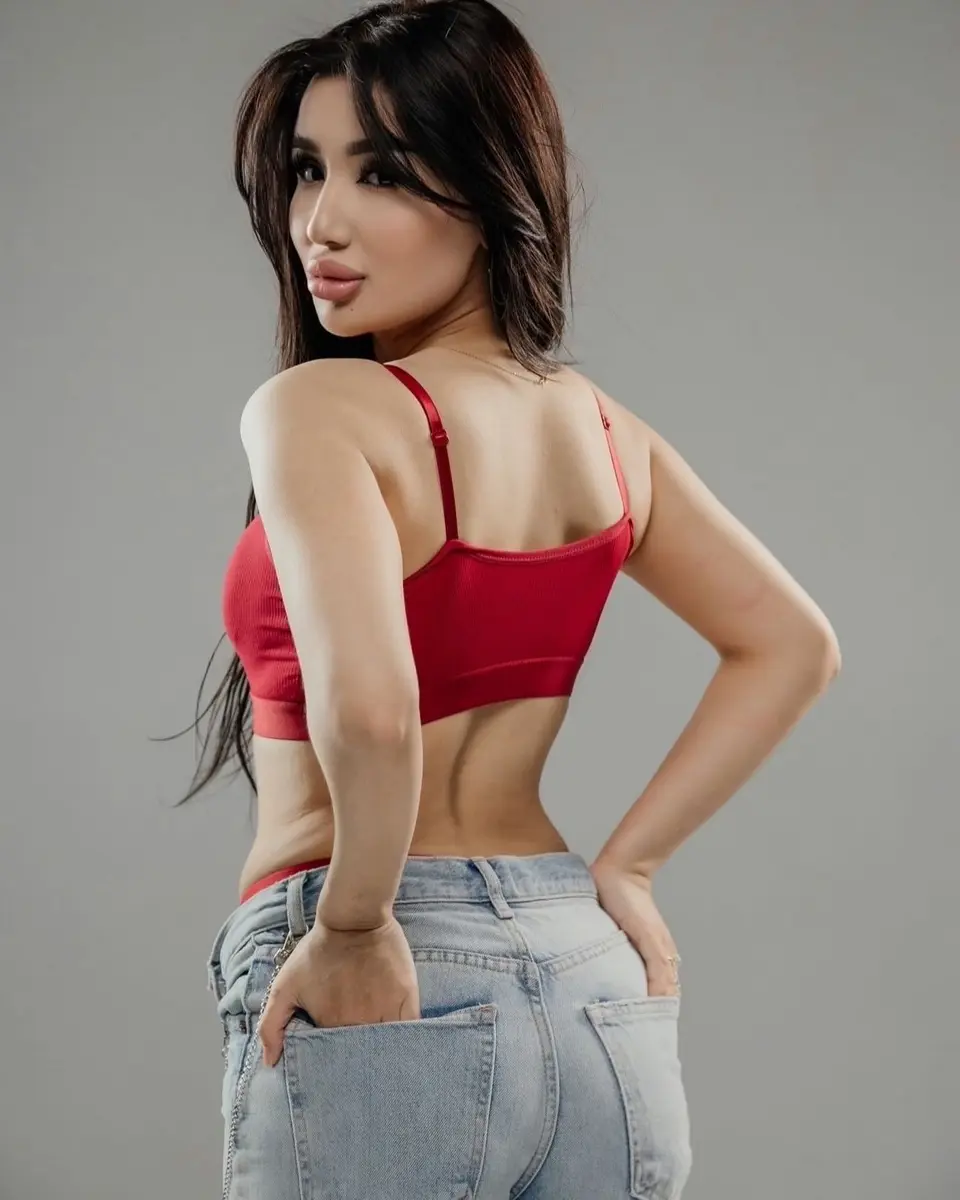 Elina escort in Almaty