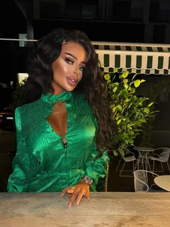 Elinor escort in Moscow