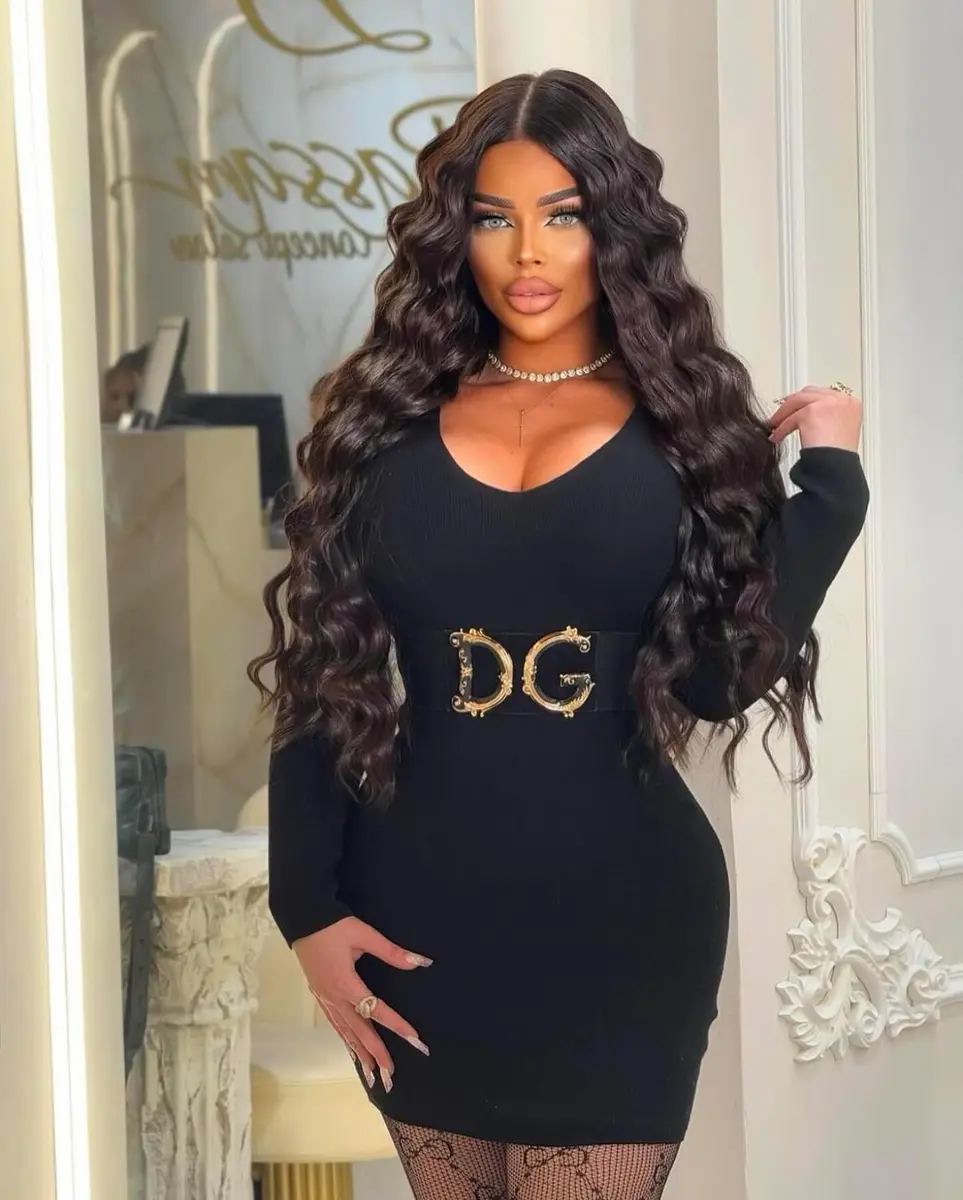 Elinor escort in Moscow