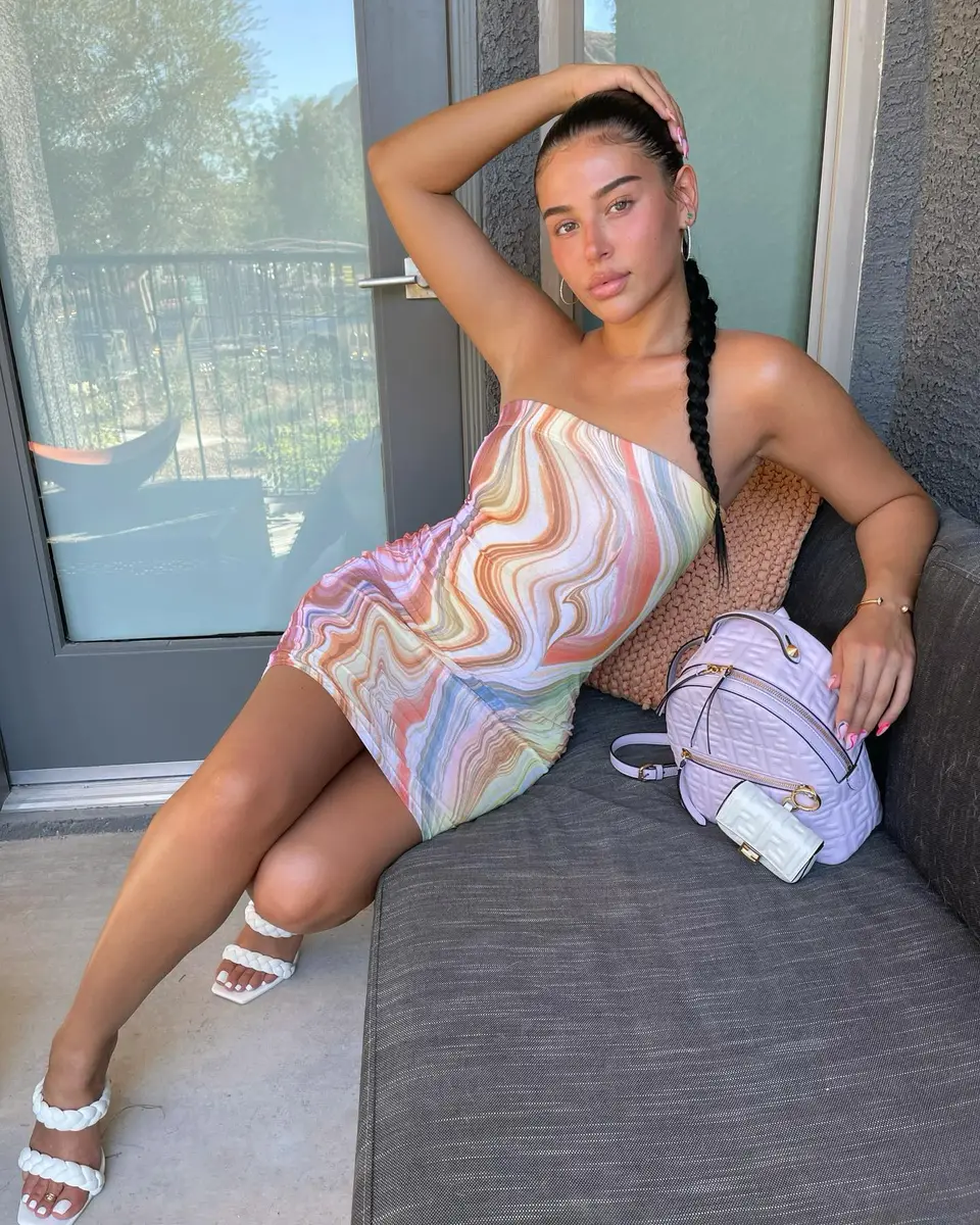 Estelle escort in Dubai