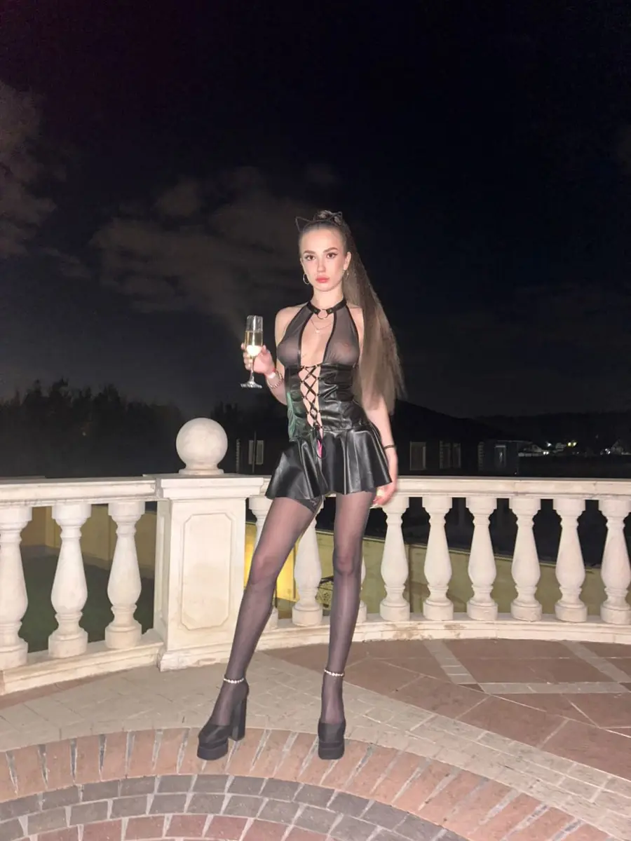 Eva  escort in Dubai