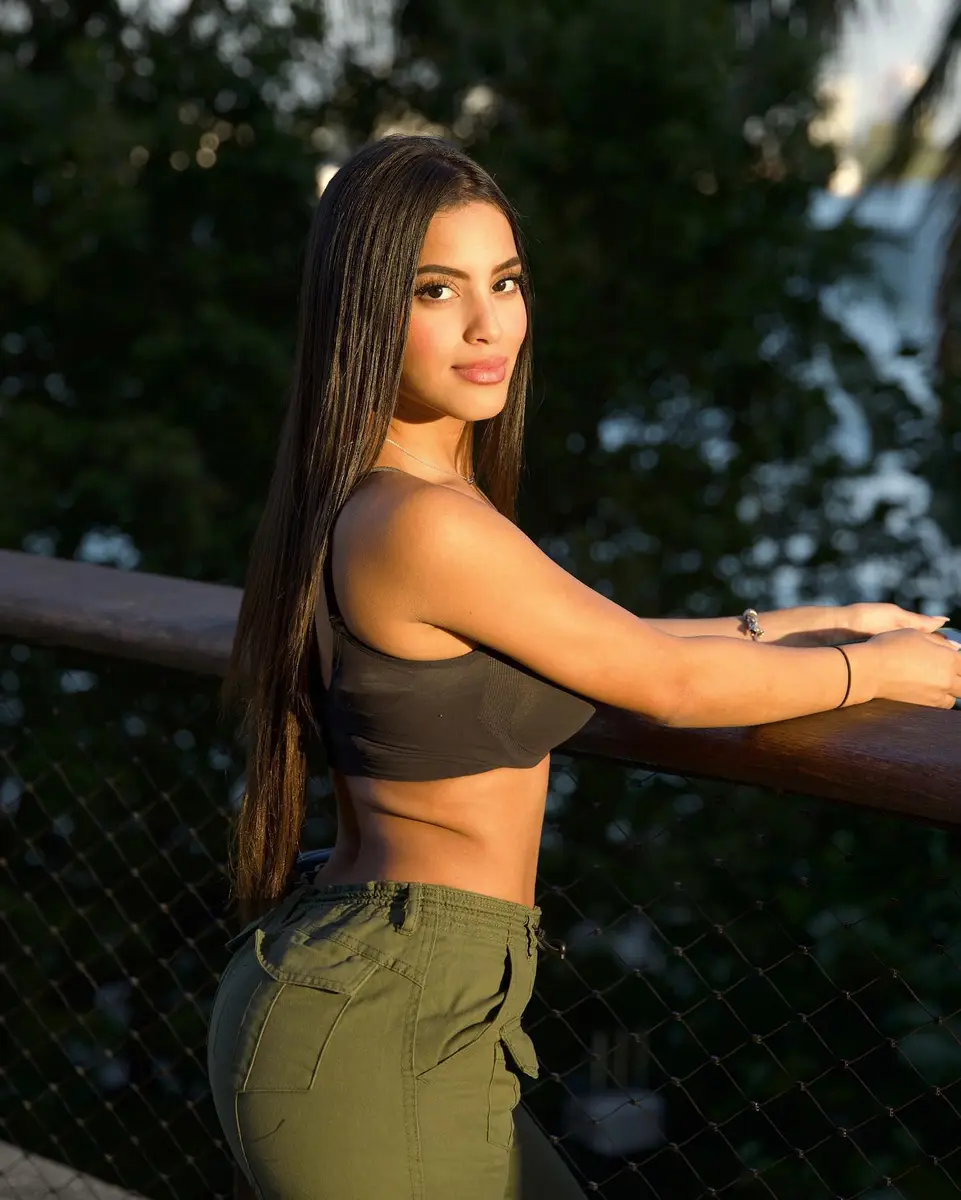 Haley escort in Dubai