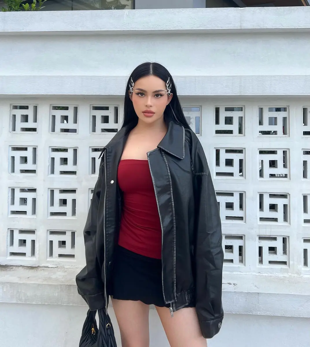 HAYALEY escort in Moscow