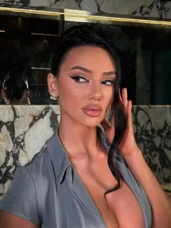 Jina escort in Dubai
