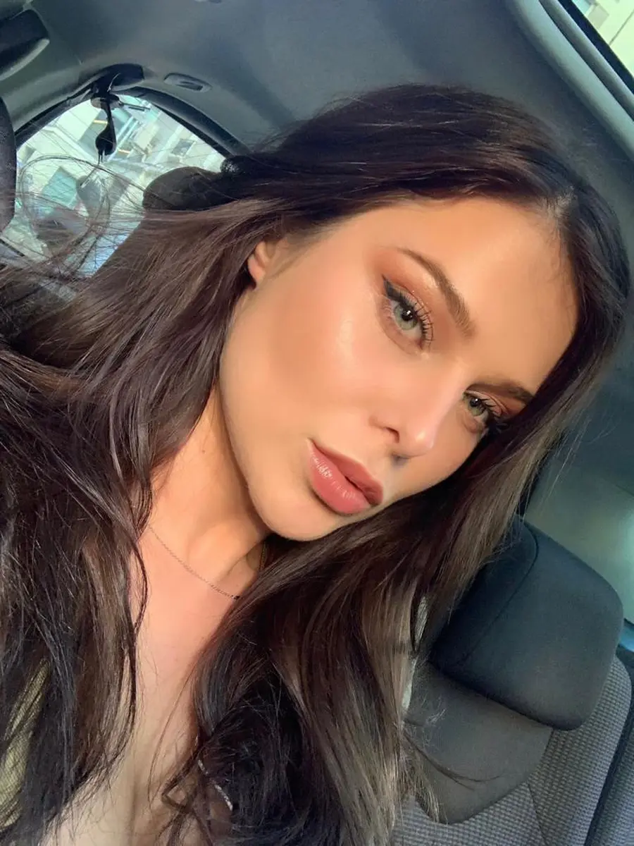 Julie escort in Moscow