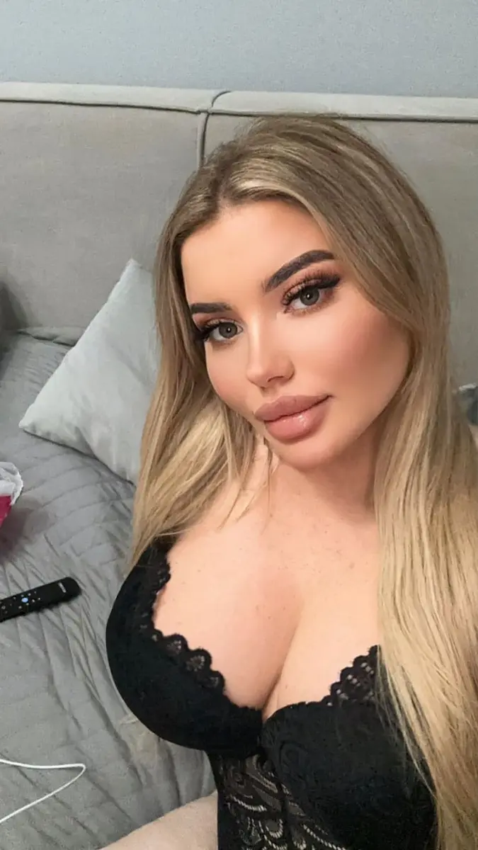 Lesya escort in Dubai