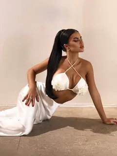 Lizzie escort in Moscow