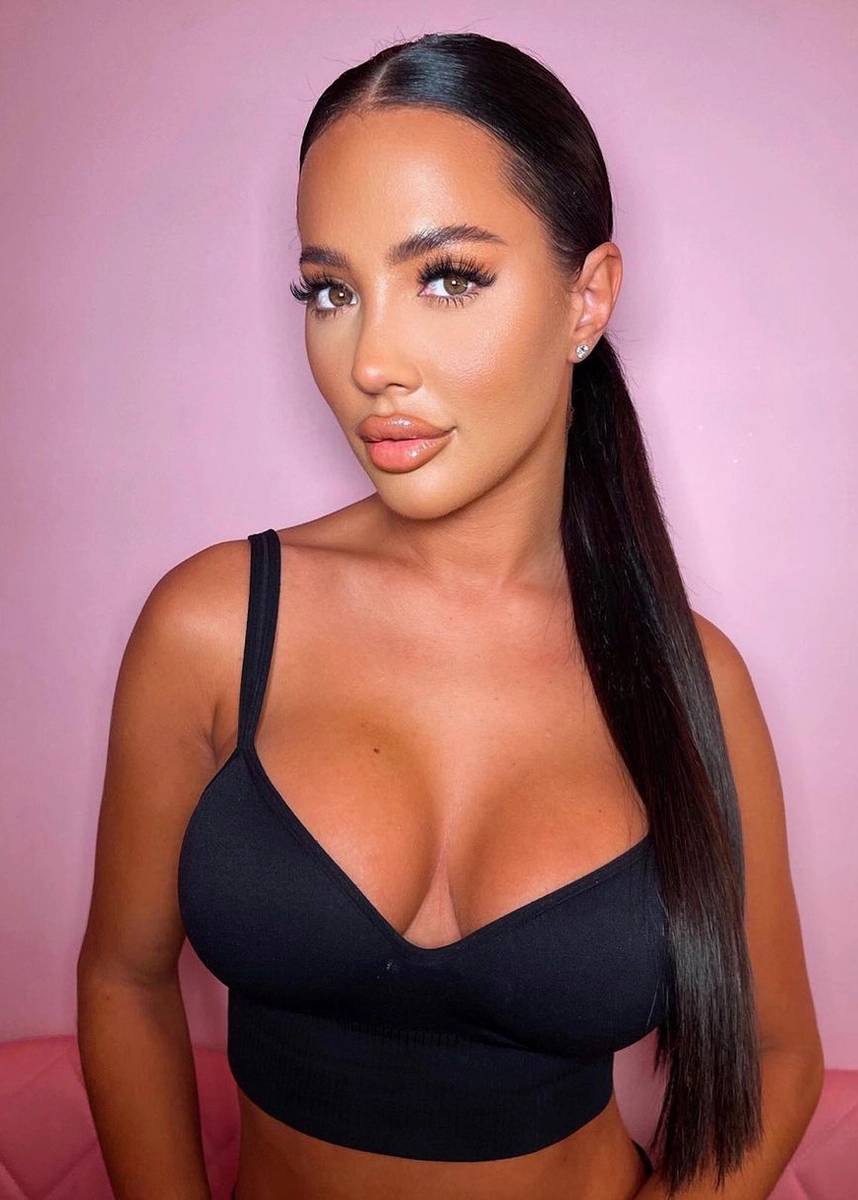 Lorraine escort in Dubai