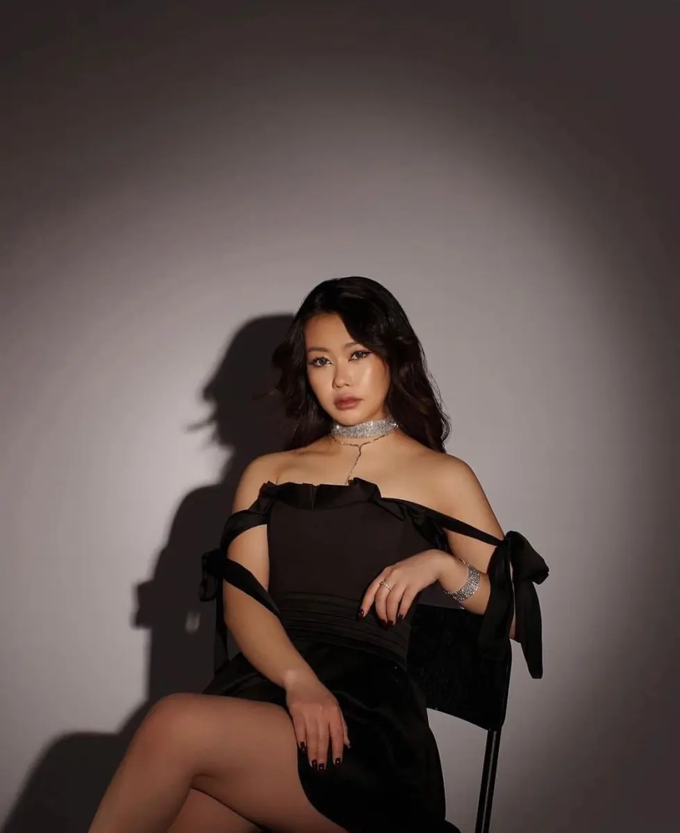 Maya escort in Astana