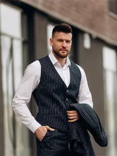 Oleg escort in Dubai