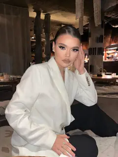 Vikсoria escort in Astana