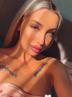 Yana escort in Dubai