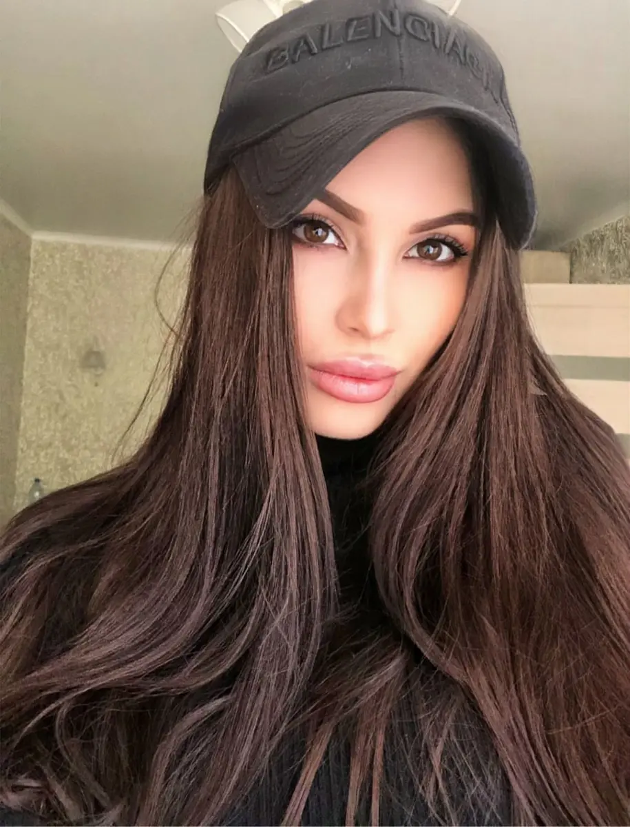Zoi escort in Moscow